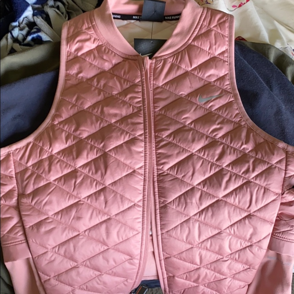 Nike cropped vest